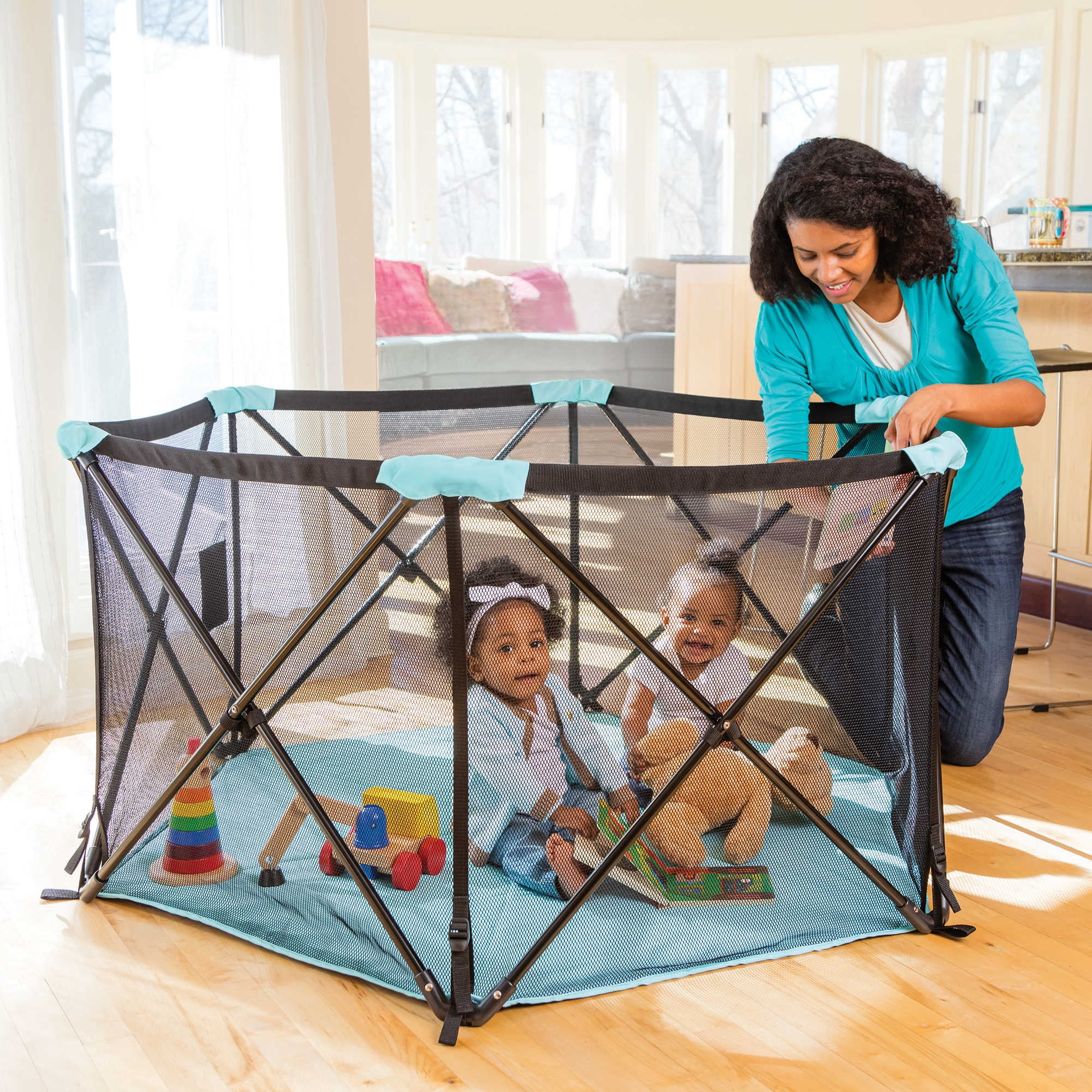 pop n play with canopy