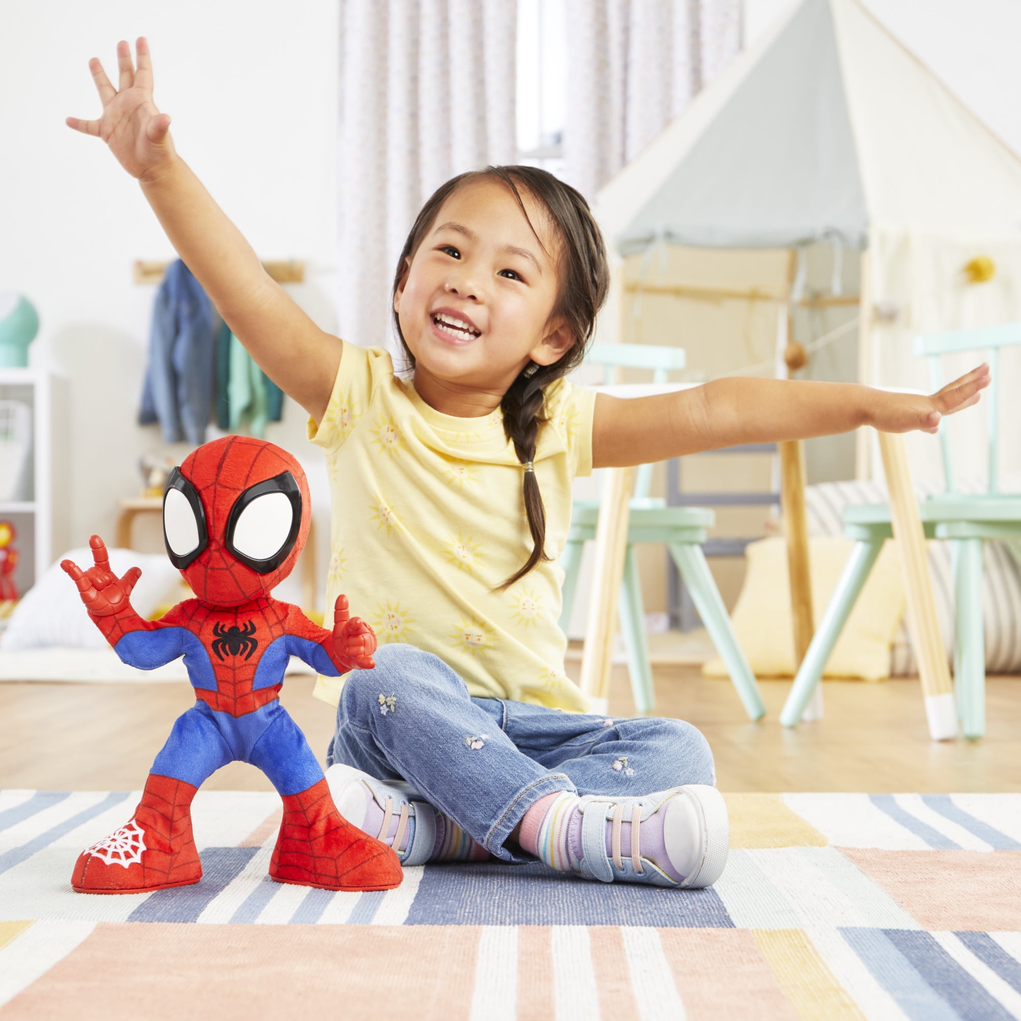 Marvel Spidey and His Amazing Friends Dance N Crawl Spidey Interactive Plush Toy  (图5)