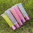thumbnail image 4 of Brillo de labios Squeeze Tubes AJLTPA, 15 ml (50 unidades), rosa y morado, 4 of 4