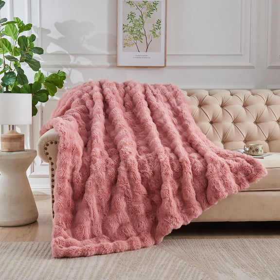 EnjinZZ Faux Fur Throw Blanket Old Pink - Big Bubble Rabbit Fluff Blanket for Couch, Small Fluffy Fuzzy Cozy Blanket, Thick Furry Plush Shaggy Blankets, 50x60 Inches