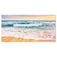 thumbnail image 2 of Vagues Moussantes Éclaboussant le Sable Paysage Marin, 2 of 3