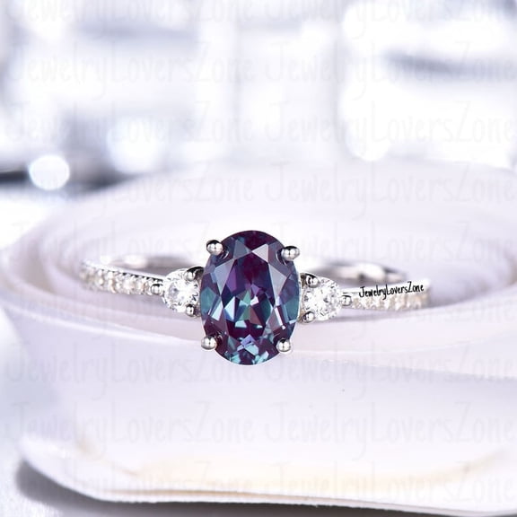 JewelryLoversZone Color Changing Alexandrite Gemstone Ring Sterling Silver Oval Cut Gems Engagement Ring Handmade Jewelry for Gift Silver 11.5