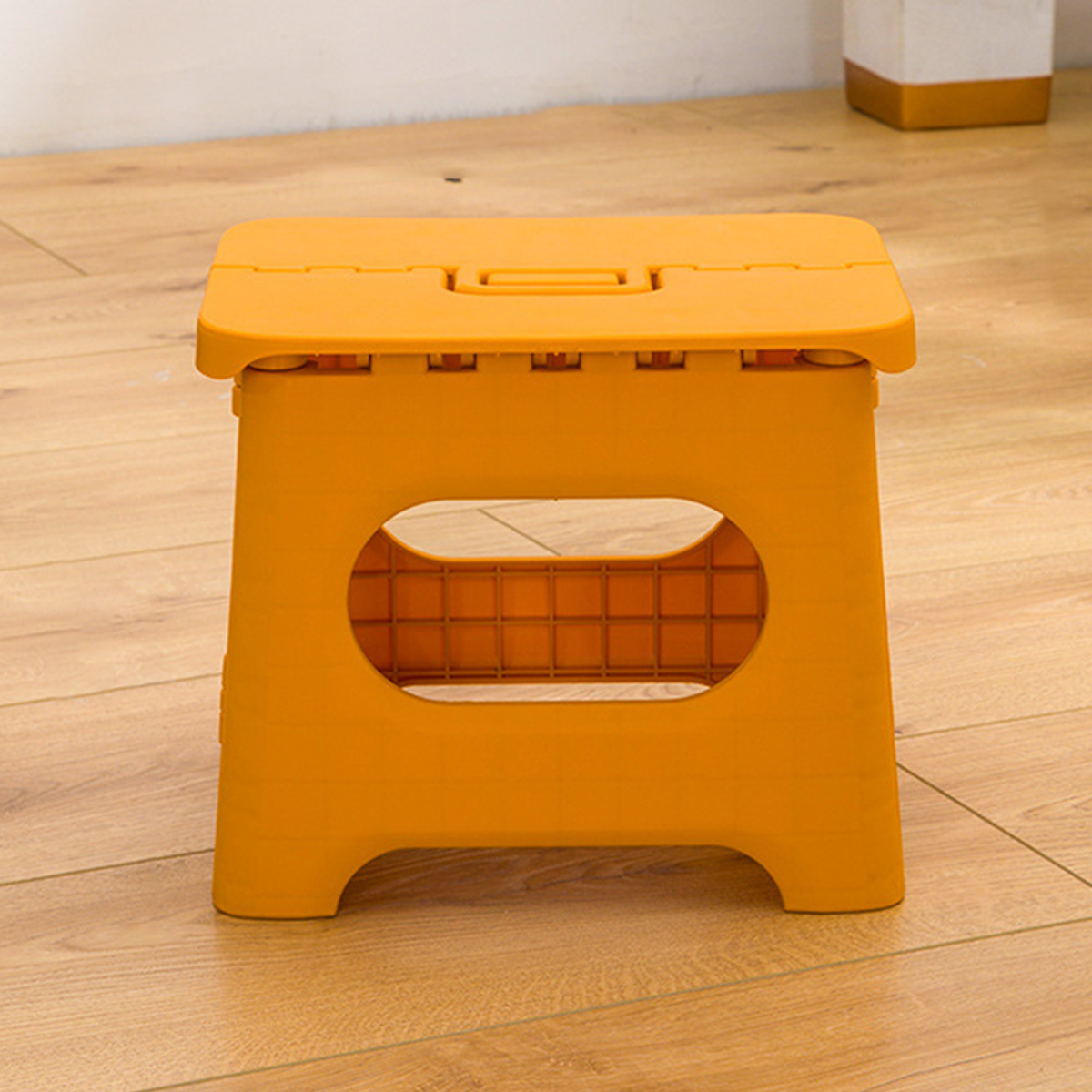 Fyjucpa Foldable Step Stool Plastic Collapsible Steeping Stool Portable Lightweight Folding