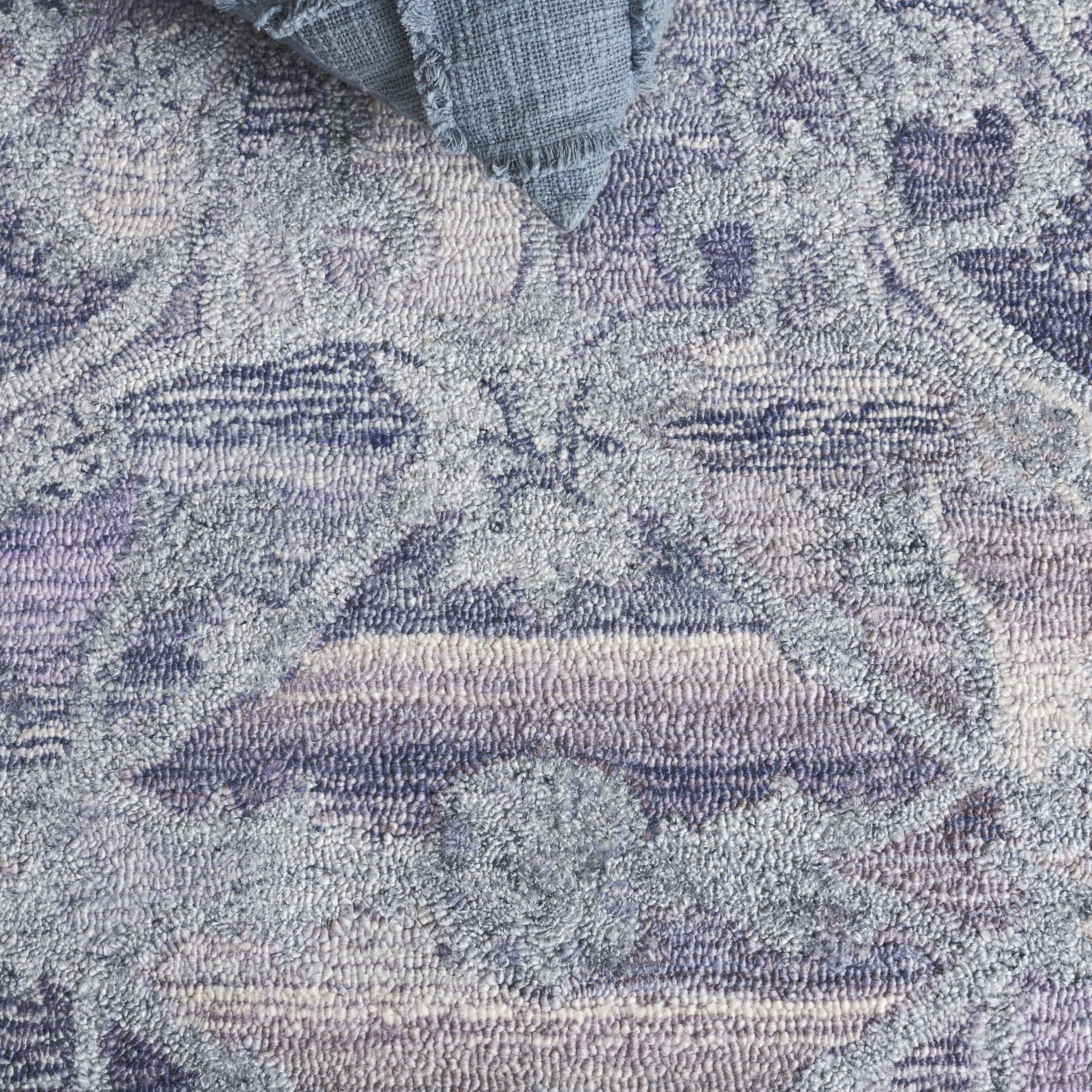 SAFAVIEH Anatolia Jamaar Floral Area Rug, Violet/Purple, 5' x 8'