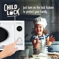 thumbnail image 4 of Nostalgia NRMO9WH Horno de microondas, 0.9 Cu. 800 vatios con visualización digital LED, cerradura para niños, interior fácil de limpiar, color blanco, 4 of 5