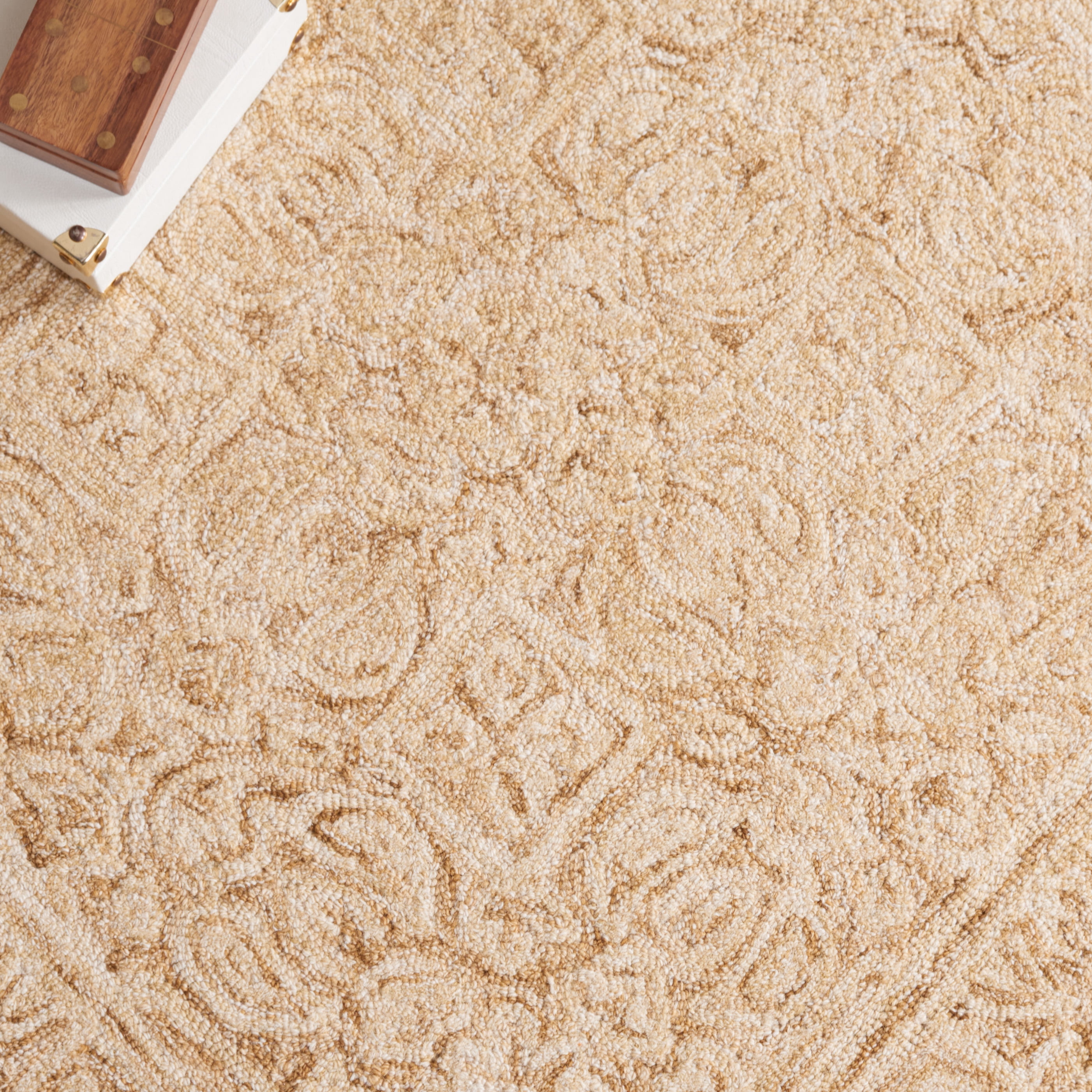 Safavieh Dip Dye Felicia Floral Area Rug, Gold/Ivory, 7' x 7' Square