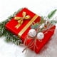 thumbnail image 4 of Decoraciones navideñas, adornos navideños, regalos navideños, recortes artificiales de ginkgo con bayas, arreglo floral, caja de regalo navideña, escena decorativa, recortes de plástico., 4 of 6