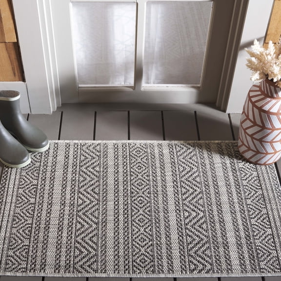 SAFAVIEH Courtyard Everette Geometric Indoor/Outdoor Area Rug, Black/Grey, 2' x 3'7"