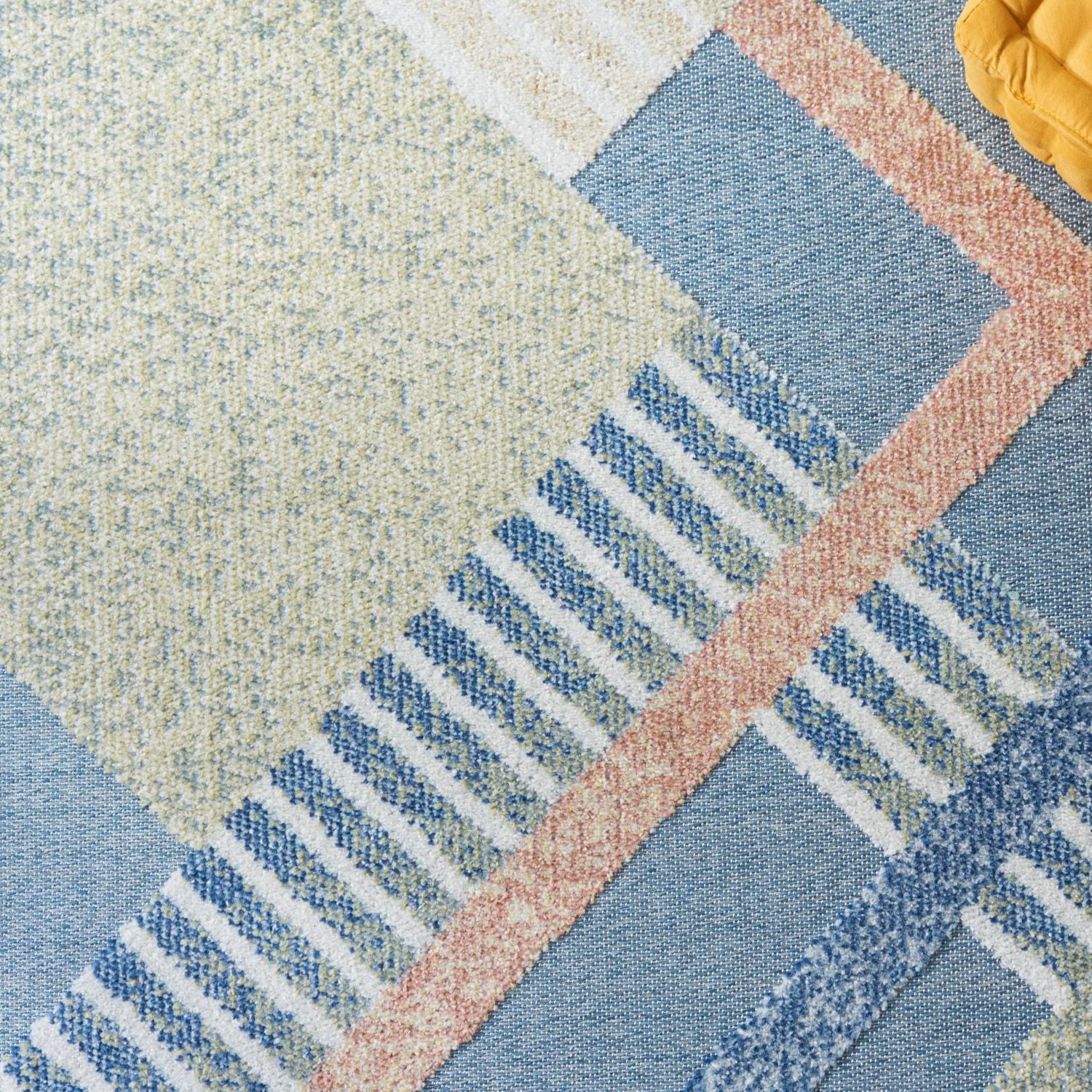 SAFAVIEH Sarasota Alton Geometric Indoor/Outdoor Area Rug