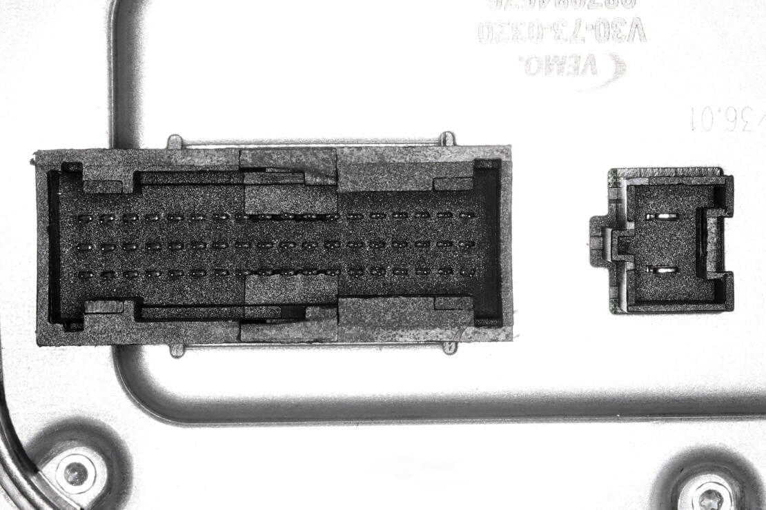 VEMO V30-73-0320 Control Unit, lights
