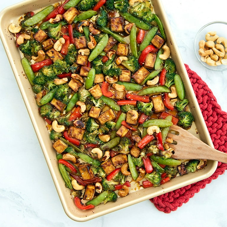 Nordic ware baker's half sheet pan discount