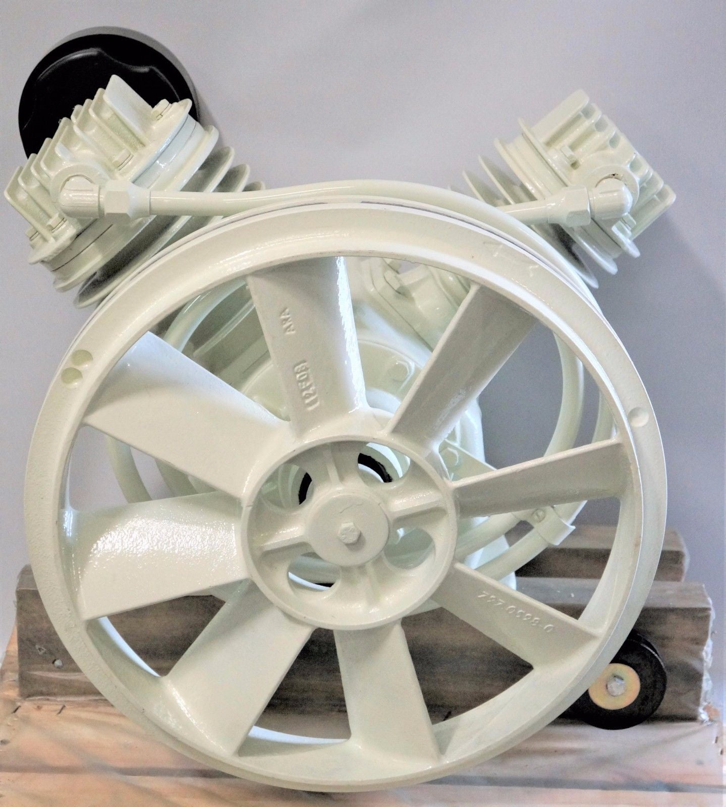 Schulz oilless air compressor csv 20/60 – 5 hp – vertical -20 cfm