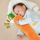 thumbnail image 4 of Juguete de zanahoria grande para perros con chirrido y sonidos crujientes | Almohada suave de 75 cm para masticar y aliviar el estrés | Peluche interactivo para perros y gatos | Juguete de tira y, 4 of 5