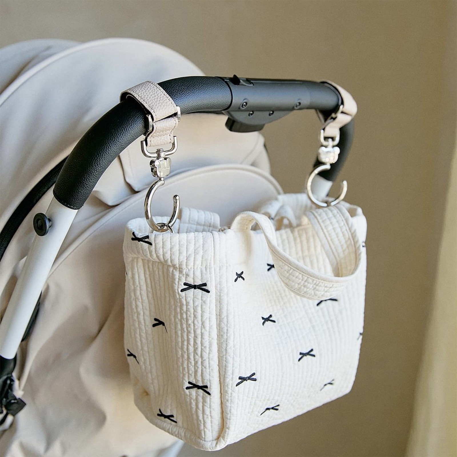 Embroidered Bow Canvas Diaper Tote for Moms, Large Stroller Storage Bag, Multi-purpose Mommy Handbag，White