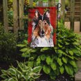 thumbnail image 2 of Carolines Treasures SC9742GF Collie Flocons de Neige Rouges Drapeau de Vacances Taille du Jardin, 2 of 3