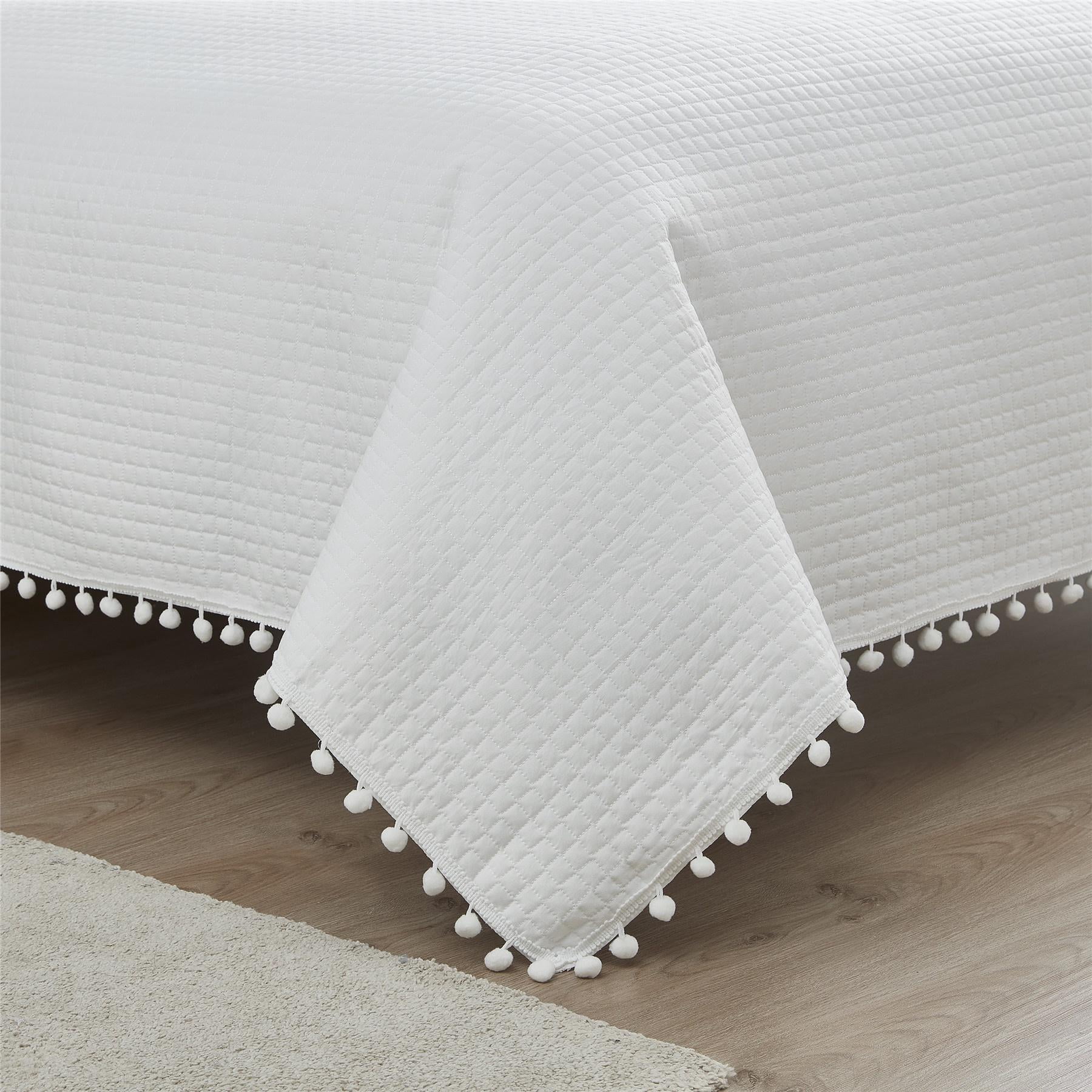 DBOZE Boho Pom Pom Ball Fringe King Quilt Sets, 3 Pieces White Lightweight Down Alternative Bedding Quilt Sets for all seasons