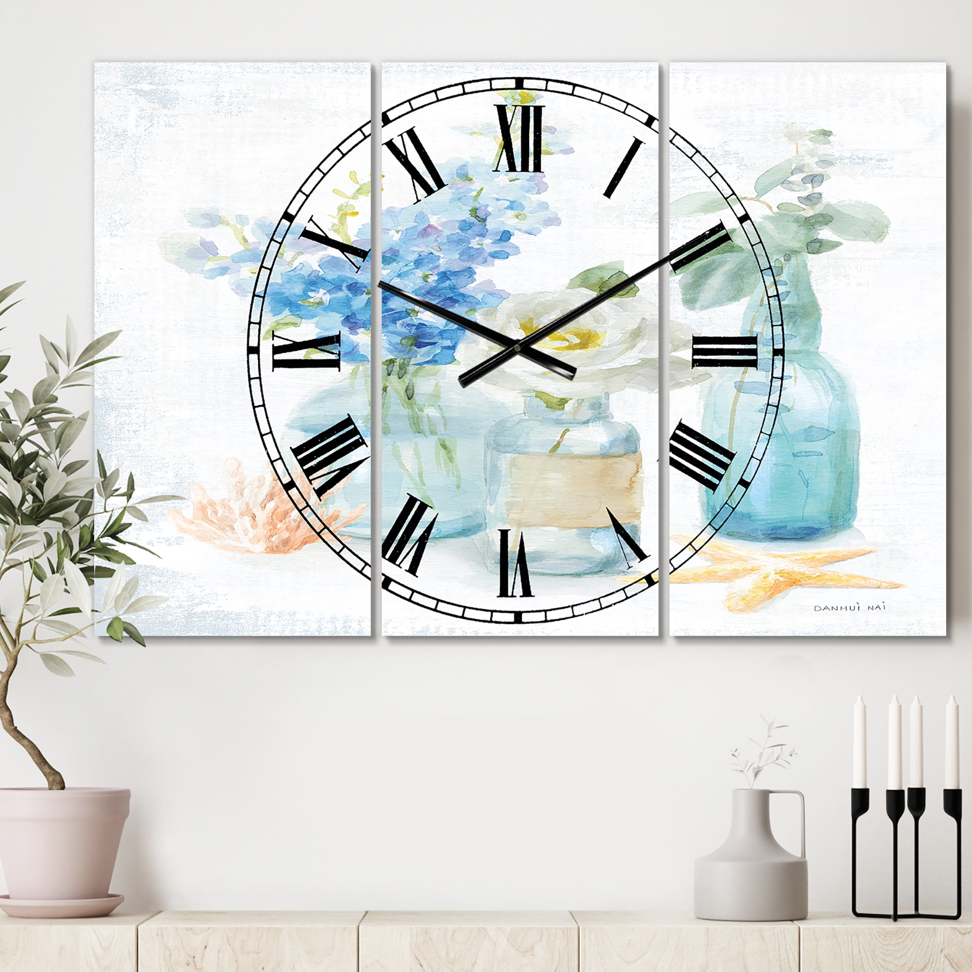 Designart 'Cottage Florals II' Farmhouse wall clock