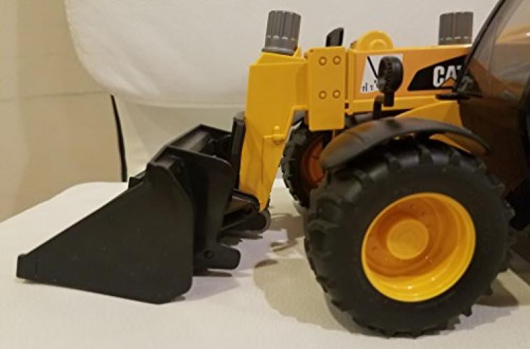 bruder cat telehandler