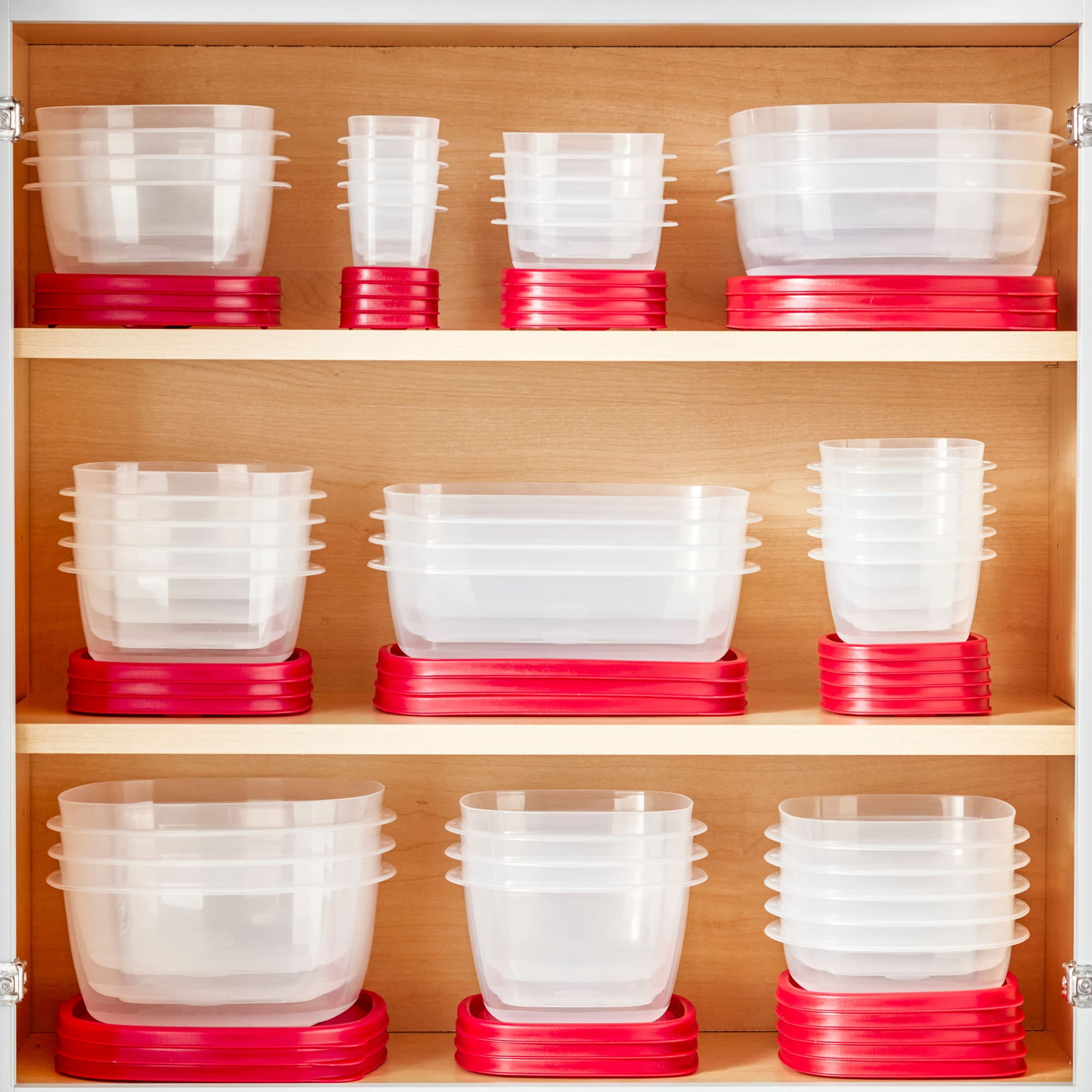 (4 pack) Rubbermaid EasyFindLids 3-Cup Round Food Storage Container, Racer Red