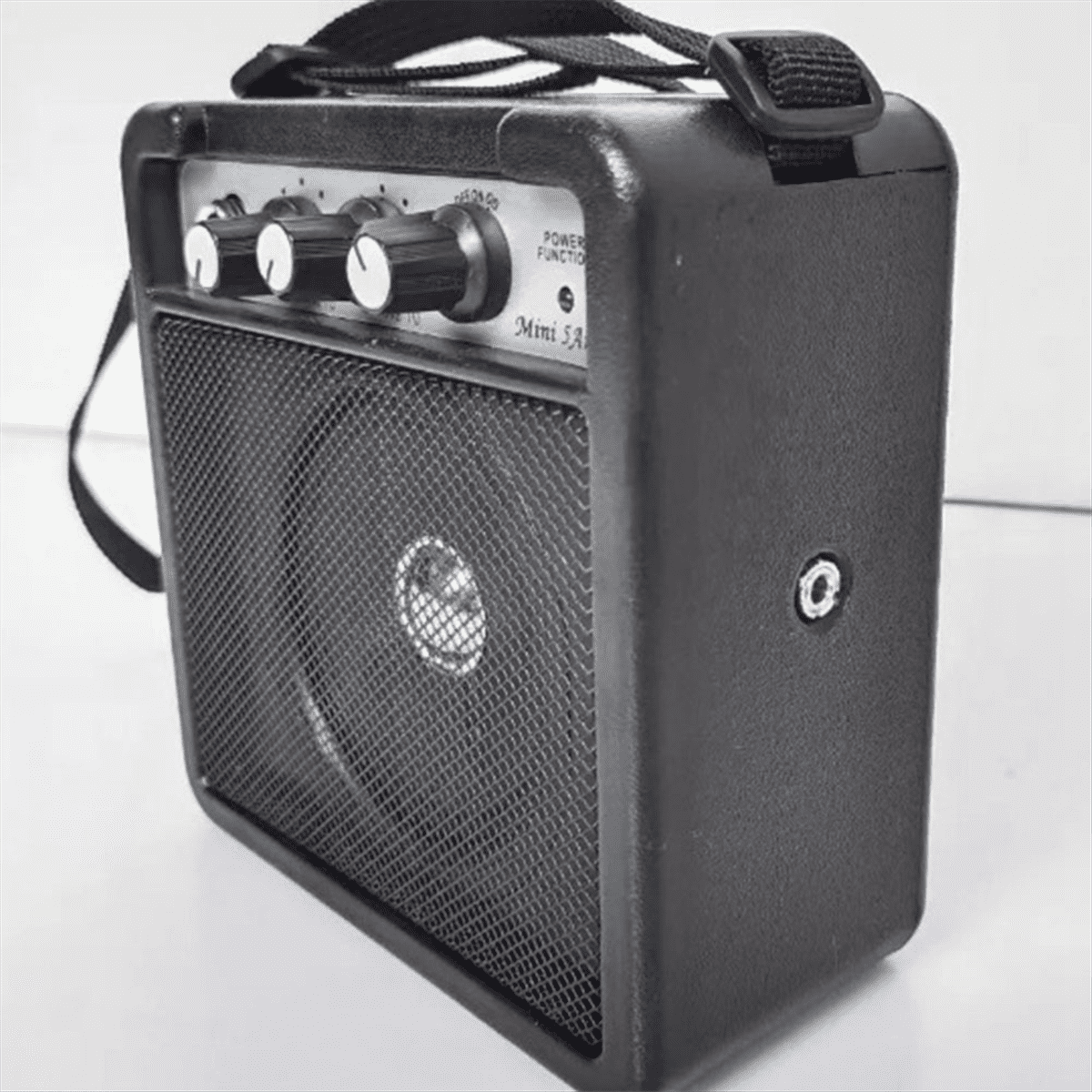 Vensio 5W Mini Portable Guitar Amplifier Speaker with Overdrive Tone Control 1/4 Inch Output for Electric Acoustic Practice