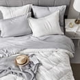 thumbnail image 2 of Juego de ropa de cama Bedsure Queen, reversible, blanco, 7 piezas, 2 of 6