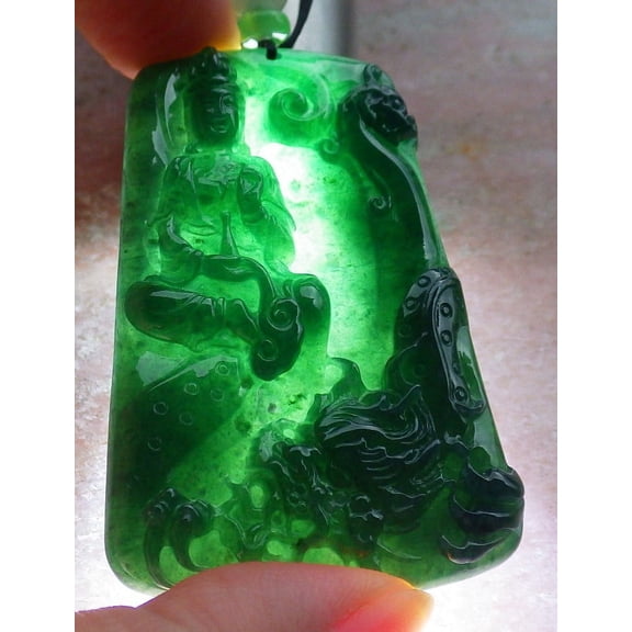 Icy Green Jade Pendant Necklace 675126 TN