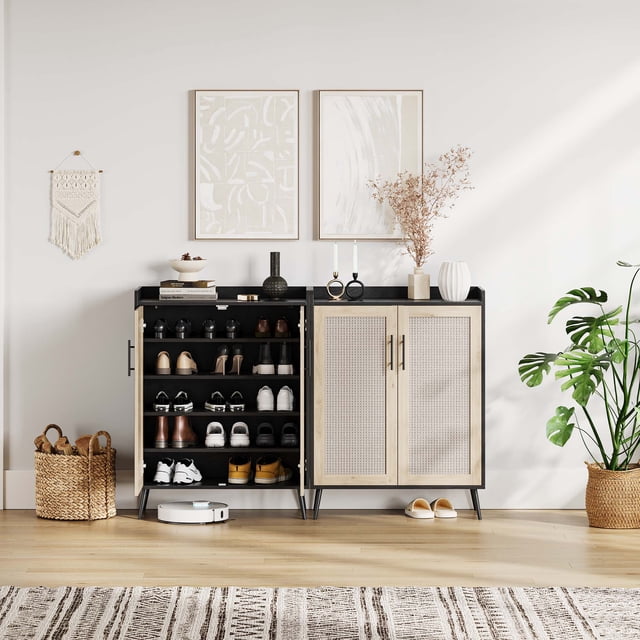 Commode Armoire à Chaussures en Rotin Spacieuse – Rangement à 6 Niveaux, Tablettes Ajustables, Pattes en Métal Robustes, Organisateur Moderne Style Ferme avec Portes pour Entrée Ou Chambre – Grain de Bois Noir et Couleur Bois Originale