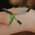 thumbnail image 1 of Pulsera retro de jade de jade en forma de mariposa • Pulsera de articulación de cuentas de piedra natural para mujer • Regalo de joyería a la moda y versátil, 1 of 2