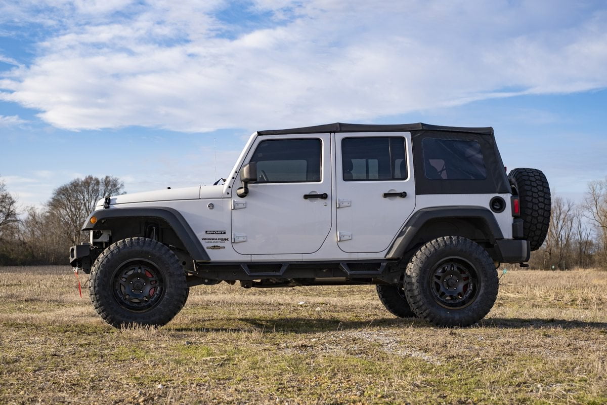 Rough Country 3.25" Lift Kit (fits) 2007-2018 Jeep Wrangler JK 4DR | N3 Shocks | Dual Suspension System | PERF694