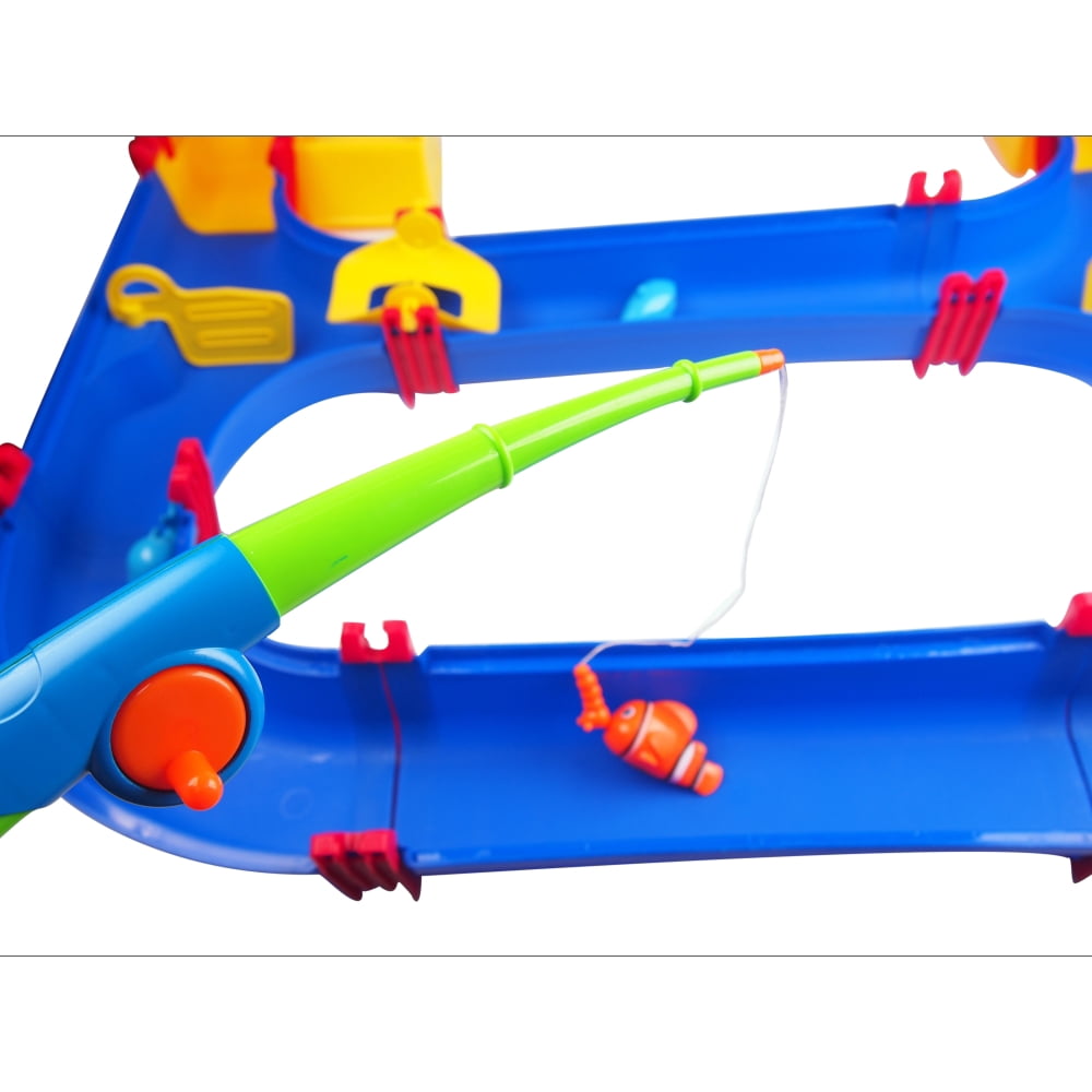 Mundo Toys Outdoor Waterpark Fishing Playset with Rods and Sea Animals