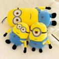 thumbnail image 4 of 2024 Personajes de películas de Minions muy lindos Juguetes de peluche amarillos Bob Stuart en jeans Juguetes suaves Muñecas y pasatiempos Regalo de cumpleaños de Navidad, 4 of 5