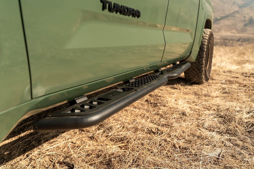 DV8 Offroad SRTT2-01 STEP TRUCK