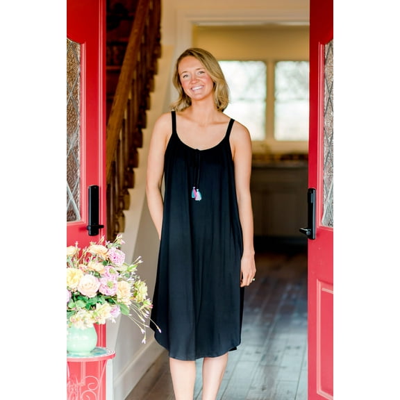 The Pioneer Woman Gathered Neck Knit Sleep Gown with Side Seam Pockets, Women’s, Sizes S-3X