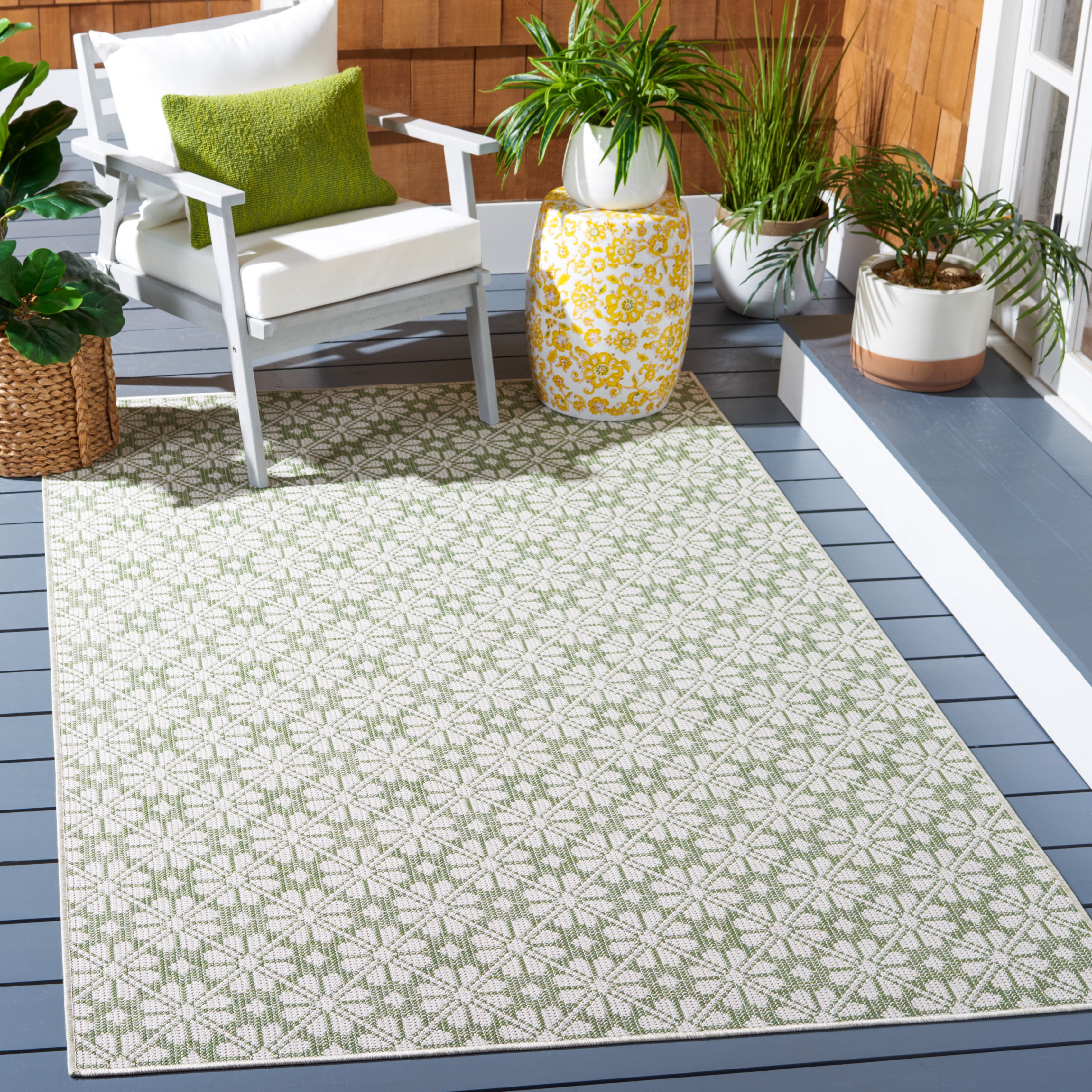 SAFAVIEH Martha Stewart Hampton Diamond Indoor/Outdoor Area Rug, Green/Ivory, 6'5" x 6'5" Square