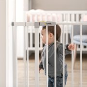 Open Box hauck Open N Stop Pressure Fit Safety Gate for Openings 29-31, White