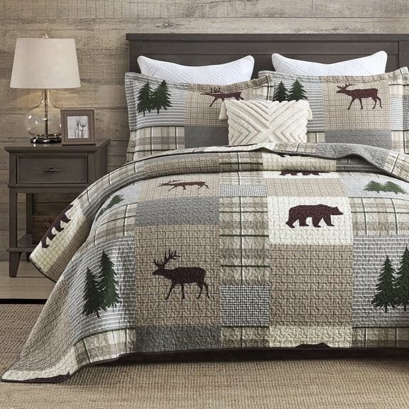 Y‑PLWOMEN 100% Cotton Quilt Set Queen Size 90"x98", Cabin Farmhouse Bear Deer Tree Plaid Patchwork Reversible Quilted Bedspread, Gray Brown Green Comforter Bedding Set, 3 Pcs(1 Quilt, 2 Pillow Shams)