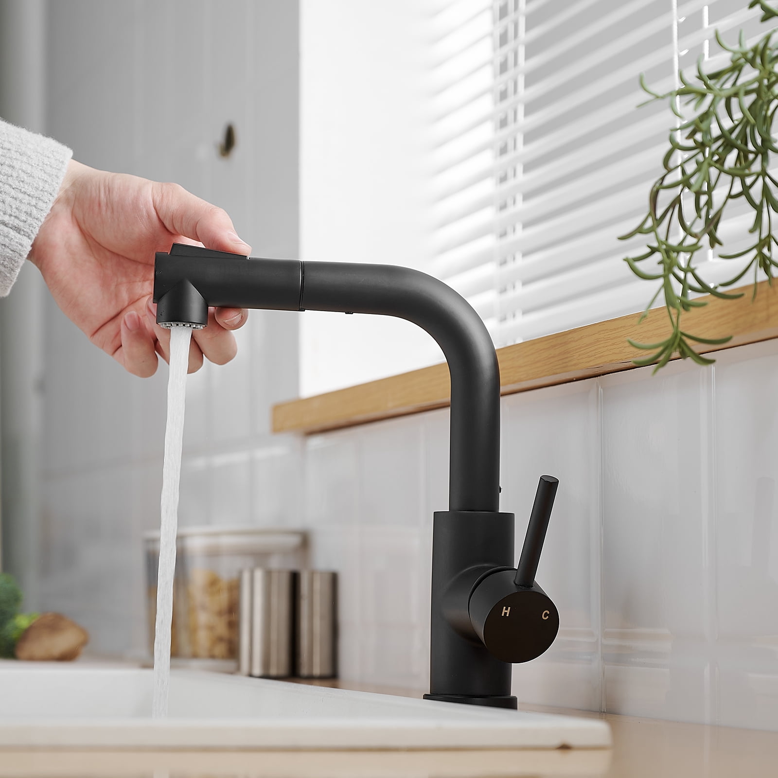 Black Kitchen Sink Faucet with Pull-Out Sprayer,Single Handle Mini Bar & Bathroom Prep Faucet,2" x 7.1" x 9.6"