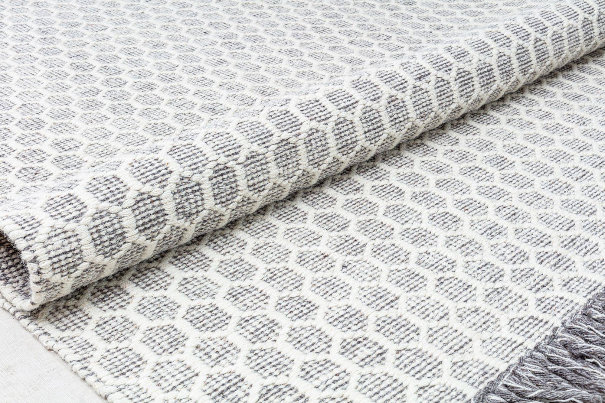 Rugs America RS10A Honeycomb Geometric Bohemian Gray Area Rug, 5’0”x7’0”