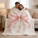 thumbnail image 5 of Manta de franela con lazo rosa | Suave y cómoda, con estampado digital | Ideal para la siesta en la oficina y San Valentín | 75 x 100 cm, 5 of 6