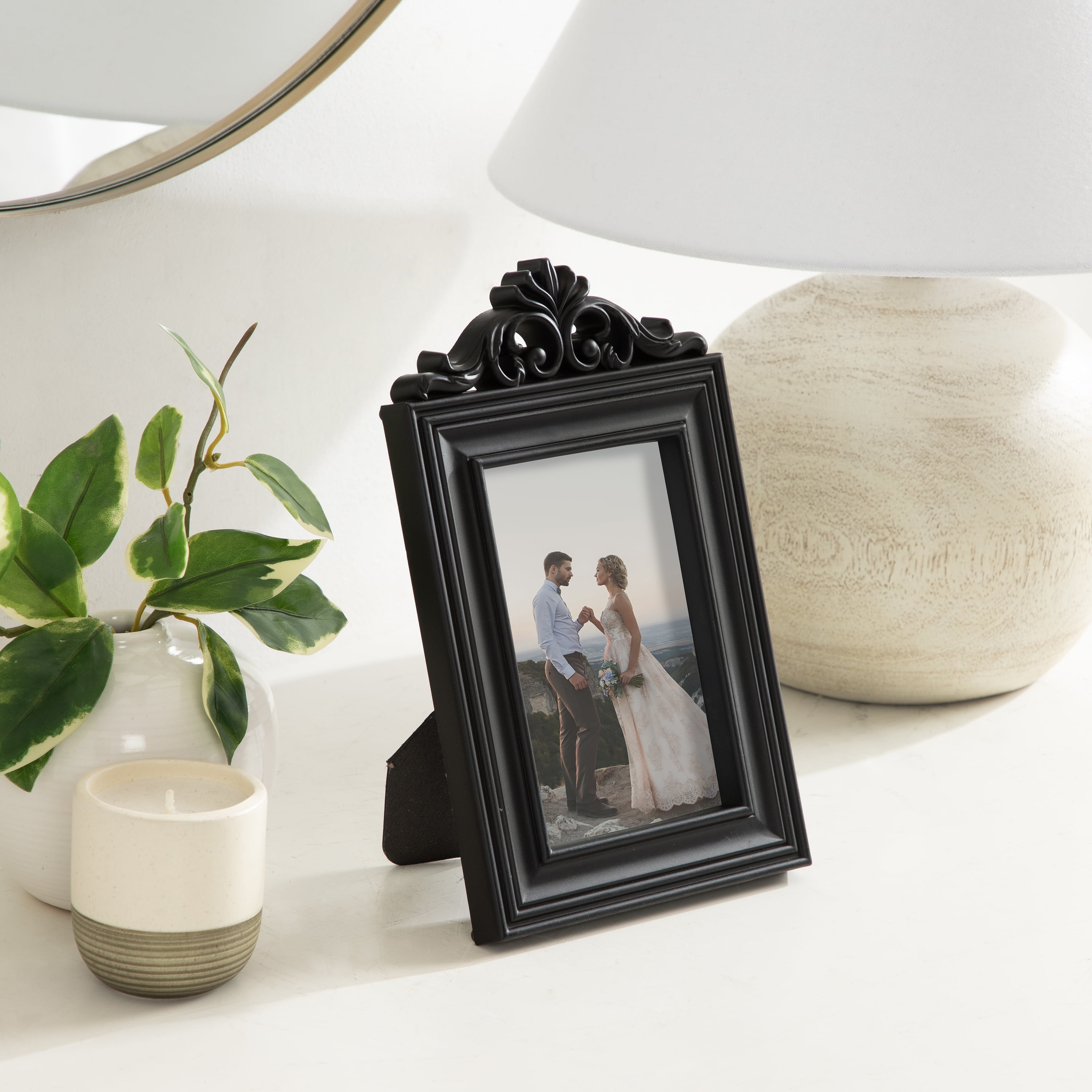 DesignOvation Cantua 4" x 6" Black Decorative Tabletop Picture Frame