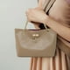 thumbnail image 4 of Bolso De Mano De Ciervo Para Mujer, Bolso De Mano De Gran Capacidad, Bolso De Hombro Tipo Tote, Textura Avanzada Y Dise O Pr Ctico, Elegante Para Uso Diario, Ideal Para Viajes, Bolso, 4 of 8