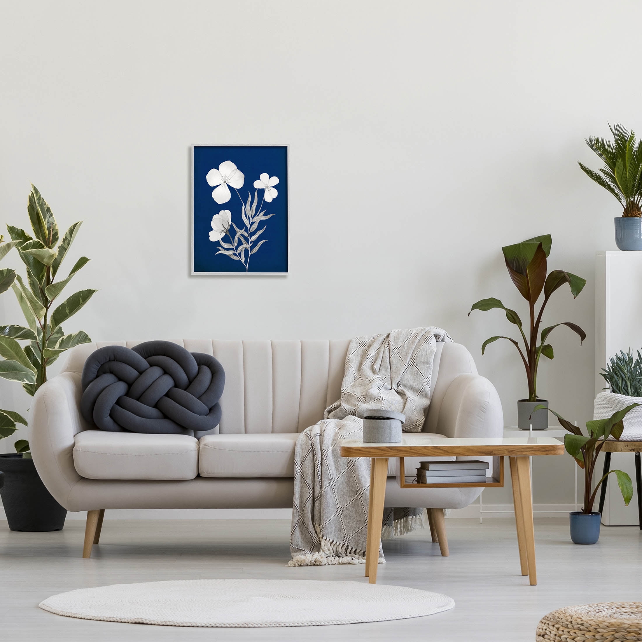 Stupell Industries Modern White Flower Petals Graphic Art Gray Framed Art Print Wall Art, Design by Kourtni Gunn