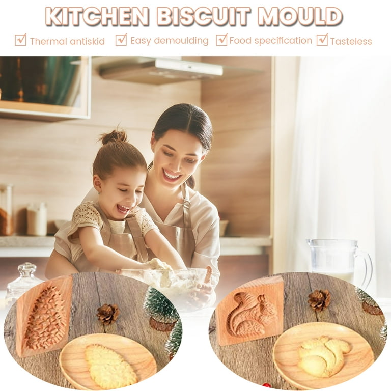 Civg 2pcs Squirrel & Pinecone Wooden Cookie Molds for Baking Kitchen Biscuit Cutter Set 3D Carved Gingerbread Cookie Stamps DIY Shapes Biscuit Press