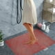 thumbnail image 4 of Alfombra de baño antideslizante entrelazada ZJT250126317 | Suelo de baldosas de PVC impermeable de 30 x 30 cm | Diseño modular de drenaje, secado rápido, antideslizante, para ducha, piscina, patio, 4 of 5