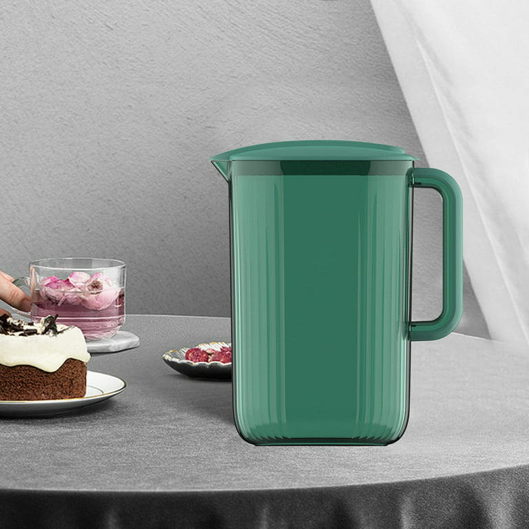 Large Plastic Water Pitcher with Lid Square Water Carafe with Lids Dishwasher Safe Plastic Pitcher Water, Tea, or Juice Containers with Lids for