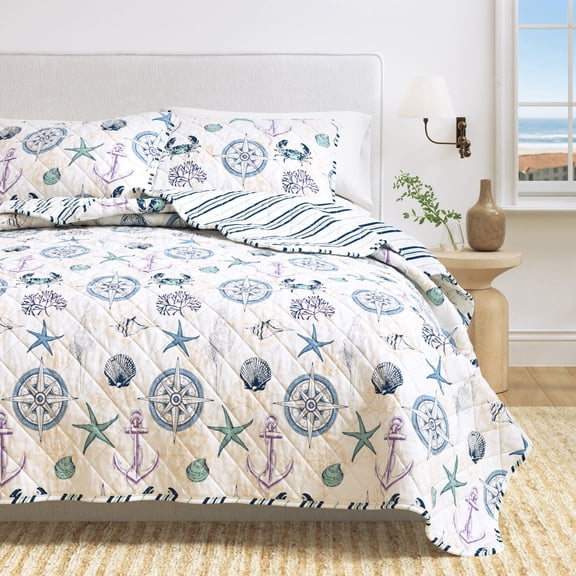 Coastal Quilt Set - Lightweight, Soft, All-Season - 2-Piece Reversible Bedding Set (Twin / Twin XL, Nautical Motif)