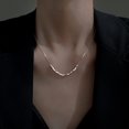 thumbnail image 4 of MATERIAL: Hermoso collar elaborado con material natural puro y respetuoso con el medio ambiente. Es muy cómodo de llevar, especialmente para personas con piel sensible. ESPECIFICACIONES: El, 4 of 5