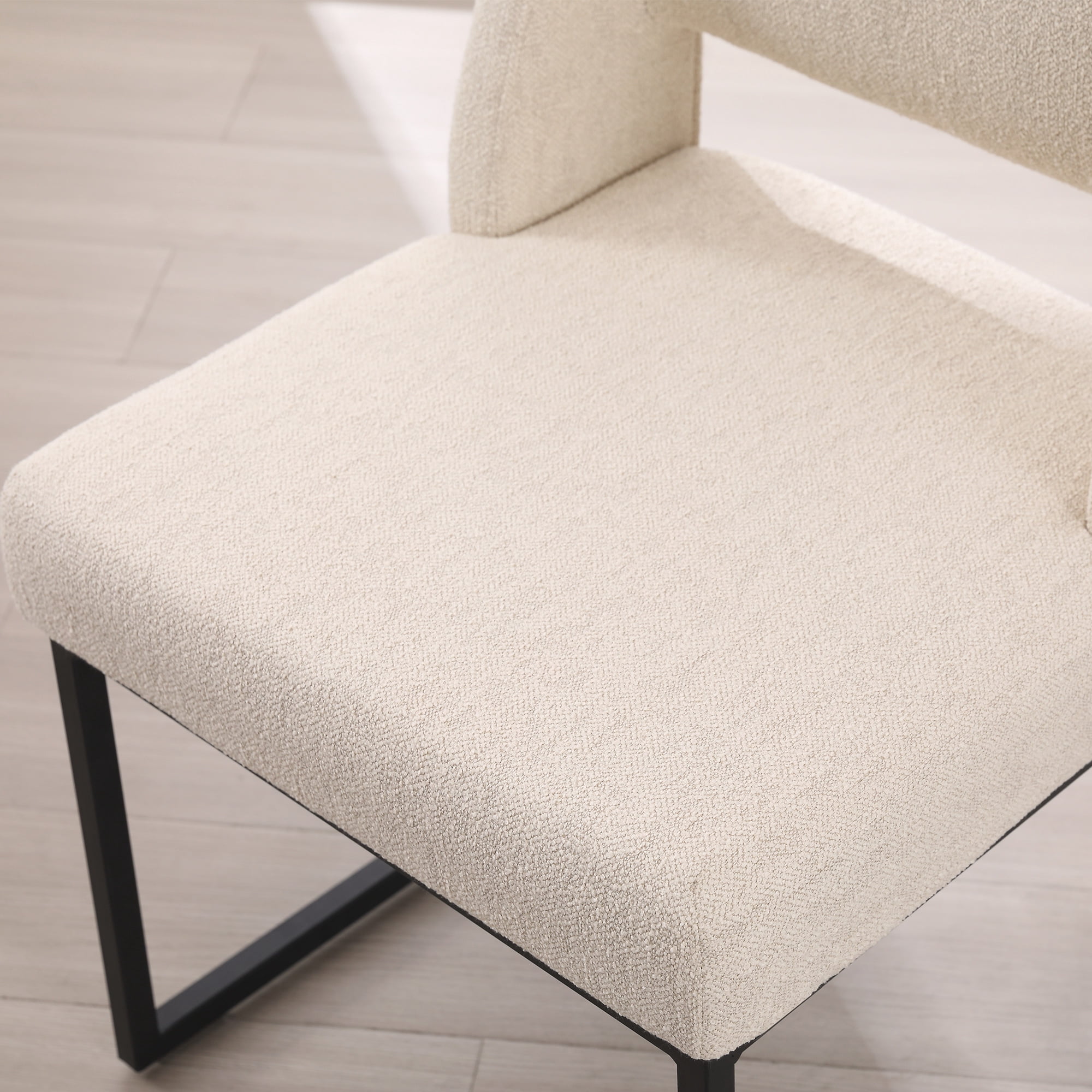 Zesthouse 18.3" Modern Dining Chairs Set of 4, Linen Fabric Dining Room Chairs with High Back and Metal Legs, Armless Upholstered Side Chair for Dining Room Kitchen, Beige