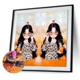 thumbnail image 1 of Cuadros Decorativos 5D DIY Taladro Completo Forma Redonda Geruisi Doll Rhinestone Diamante Dibujo para el Hogar Ehuebsd Nuevos Originales, 1 of 9