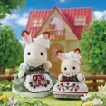 thumbnail image 4 of Conejo de chocolate de Sylvanian Families, juguete de anime, casa de juegos para niños, muñeco lindo para bebé, regalo para niños, día de San Valentín japonés, edición limitada, 4 of 5